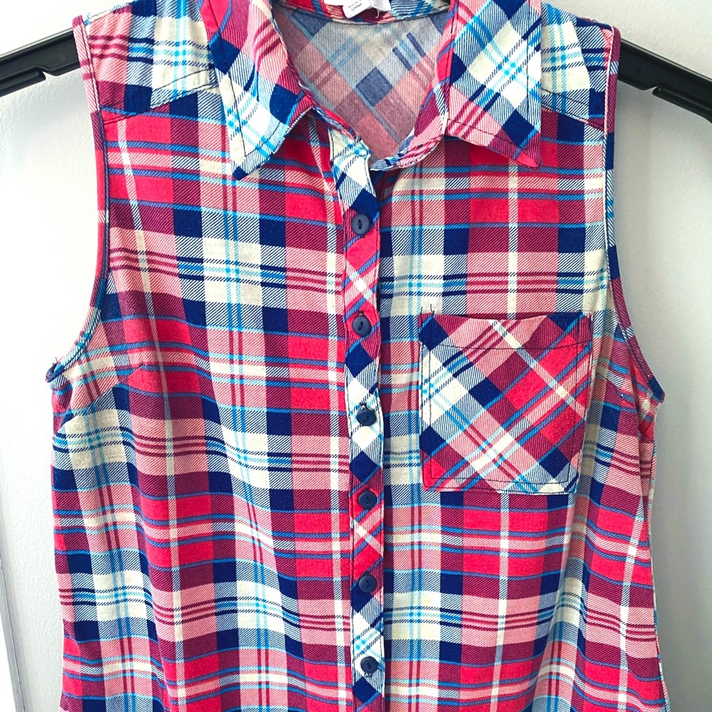 [💙🆓] Ardene • Pink & blue button down sleeveless shirt - Picture 3 of 7